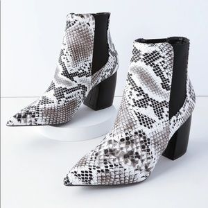 Lulu’s Snakeskin Pointed Toe Booties